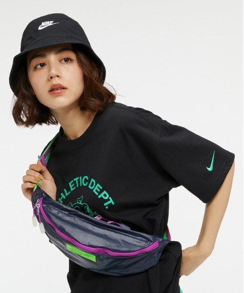 NIKE（ナイキ）の「ナイキ ヘリテージ ファニー パック (3L) / Nike Heritage Fanny Pack (3L)（ボディバッグ/ウエストポーチ・メンズ・ネイビー/ゴールド系その他・ONE SIZE）」の16枚目の写真