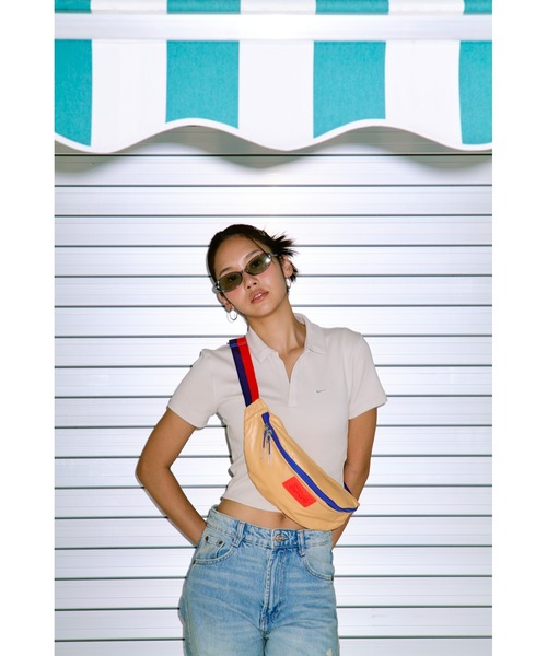 NIKE（ナイキ）の「ナイキ ヘリテージ ファニー パック (3L) / Nike Heritage Fanny Pack (3L)（ボディバッグ/ウエストポーチ・メンズ・ネイビー/ゴールド系その他・ONE SIZE）」の21枚目の写真