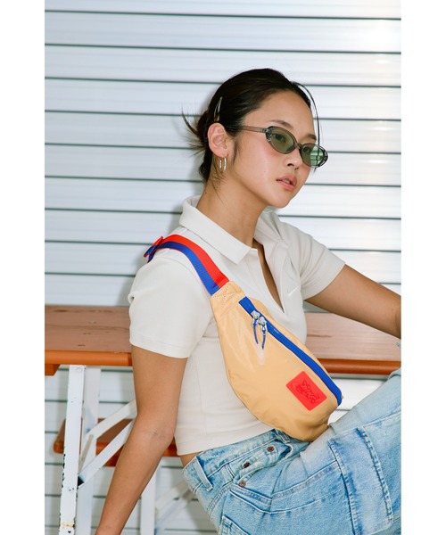 NIKE（ナイキ）の「ナイキ ヘリテージ ファニー パック (3L) / Nike Heritage Fanny Pack (3L)（ボディバッグ/ウエストポーチ・メンズ・ネイビー/ゴールド系その他・ONE SIZE）」の20枚目の写真