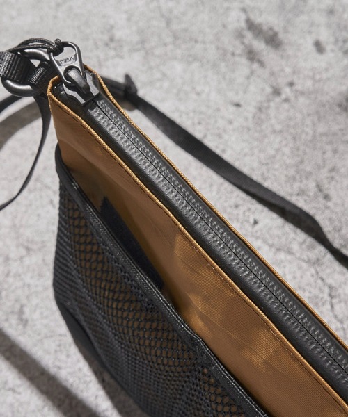 WILD THINGS（ワイルドシングス）の「【WILD THINGS/ワイルドシングス】 X-PAC NYLON サコッシュ /（ショルダーバッグ・メンズ・マルチ/ブラック/ベージュ/オリーブ・FREE）」の14枚目の写真