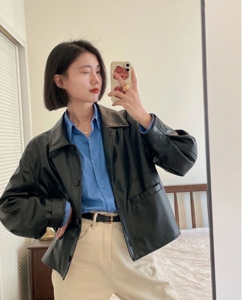 Achic(アシック)の「フェイクレザージャケット(テーラードジャケット・レディース・ブラック・M)」の4枚目の写真