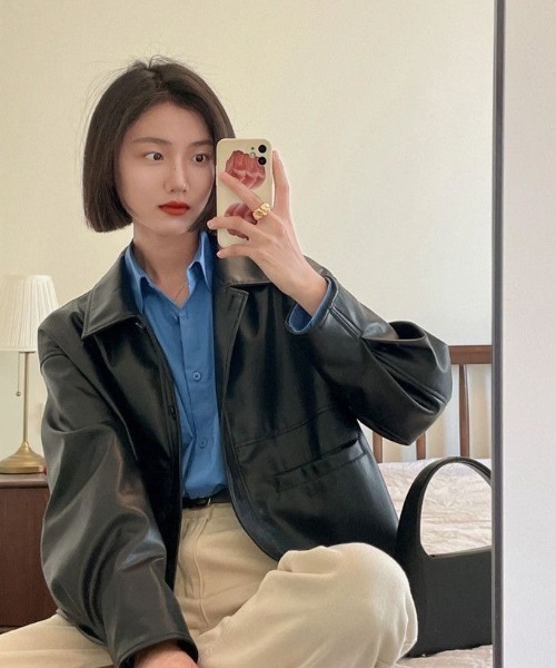 Achic(アシック)の「フェイクレザージャケット(テーラードジャケット・レディース・ブラック・M)」の2枚目の写真