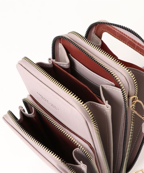 REAL CUBE（リアルキューブ）の「マルチスマホショルダーバッグ（ショルダーバッグ・レディース・ブラック/サックスブルー/パープル/ライトグリーン・FREE）」の16枚目の写真