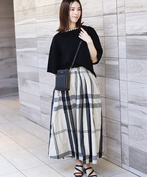 REAL CUBE（リアルキューブ）の「マルチスマホショルダーバッグ（ショルダーバッグ・レディース・ブラック/サックスブルー/パープル/ライトグリーン・FREE）」の7枚目の写真