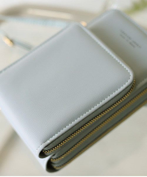 REAL CUBE（リアルキューブ）の「マルチスマホショルダーバッグ（ショルダーバッグ・レディース・ブラック/サックスブルー/パープル/ライトグリーン・FREE）」の12枚目の写真