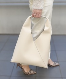 styiro（スタイロ）の「カシュクール ワンハンドルバッグ Lサイズ（ハンドバッグ）」