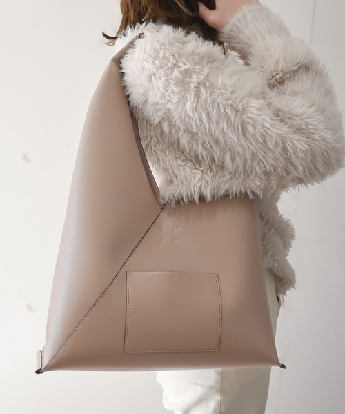 styiro(スタイロ)の「カシュクール ワンハンドルバッグ Lサイズ(ハンドバッグ・レディース・シルバー/ブラック/アイボリー/ベージュ系その他/ブラック系2・FREE)」の12枚目の写真