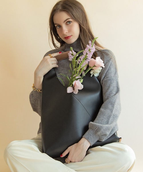 styiro(スタイロ)の「カシュクール ワンハンドルバッグ Lサイズ(ハンドバッグ・レディース・シルバー/ブラック/アイボリー/ベージュ系その他/ブラック系2・FREE)」の20枚目の写真