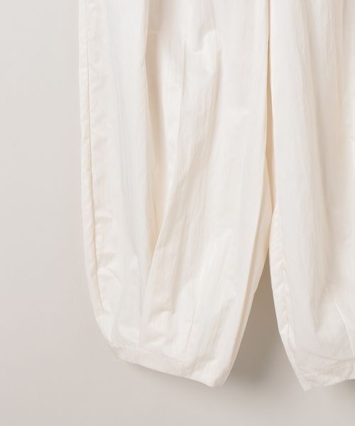 JEANASIS（ジーナシス）の「2タックバルーンパンツ/905180（その他パンツ・レディース・オフホワイト/ブラック/カーキ・FREE）」の4枚目の写真