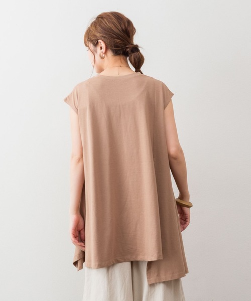 atONE（アットワン）の「atONE アシメフレンチスリーブカットソー（Tシャツ/カットソー・レディース・ブラック/モカ/グレイッシュベージュ/オフホワイト・4L～5L/M-L/LL～3L）」の21枚目の写真