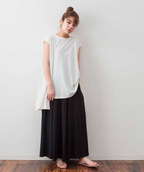 atONE（アットワン）の「atONE アシメフレンチスリーブカットソー（Tシャツ/カットソー・レディース・ブラック/モカ/グレイッシュベージュ/オフホワイト・4L～5L/M-L/LL～3L）」の6枚目の写真