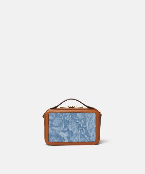 VERSACE バロッコリーフ型押しレザー メッセンジャーバッグ VERSACE バロッコリーフ型押しレザー メッセンジャーバッグ
