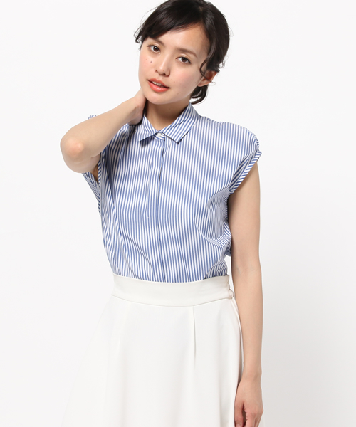 La TOTALITE（ラトータリテ）の「フレンチシャツ。（シャツ/ブラウス・レディース・ブラック/ホワイト/ブルー系その他/ベージュ/サックスブルー・FREE）」の5枚目の写真