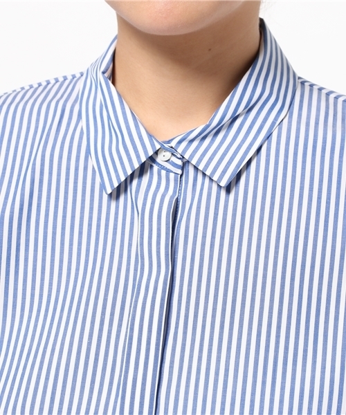 La TOTALITE（ラトータリテ）の「フレンチシャツ。（シャツ/ブラウス・レディース・ブラック/ホワイト/ブルー系その他/ベージュ/サックスブルー・FREE）」の10枚目の写真