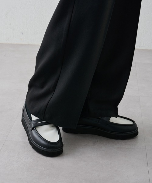 COLONY 2139（コロニートゥーワンスリーナイン）の「配色ローファー（ローファー・メンズ・ブラック・MEDIUM/LARGE）」の9枚目の写真