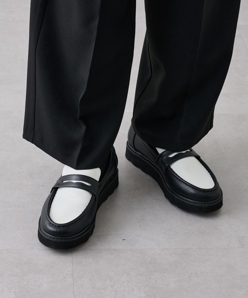 COLONY 2139（コロニートゥーワンスリーナイン）の「配色ローファー（ローファー・メンズ・ブラック・MEDIUM/LARGE）」の6枚目の写真