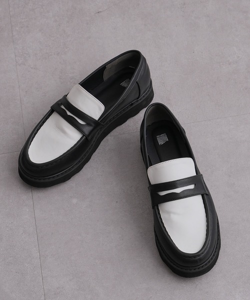 COLONY 2139（コロニートゥーワンスリーナイン）の「配色ローファー（ローファー・メンズ・ブラック・MEDIUM/LARGE）」の4枚目の写真