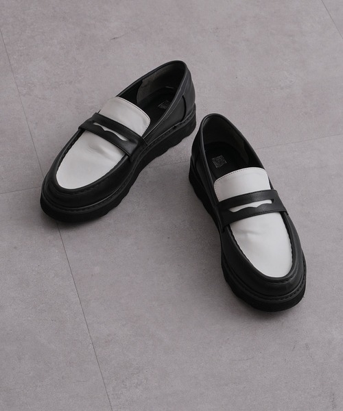 COLONY 2139（コロニートゥーワンスリーナイン）の「配色ローファー（ローファー・メンズ・ブラック・MEDIUM/LARGE）」の3枚目の写真