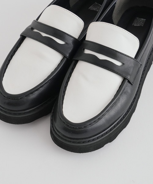 COLONY 2139（コロニートゥーワンスリーナイン）の「配色ローファー（ローファー・メンズ・ブラック・MEDIUM/LARGE）」の20枚目の写真