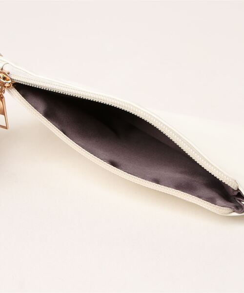 flower（フラワー）の「ドローストリングチェーンバッグ（ショルダーバッグ・レディース・ホワイト/ブラック・FREE）」の17枚目の写真