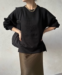 【WEB限定】 エンボスロゴダンボールプルオーバー