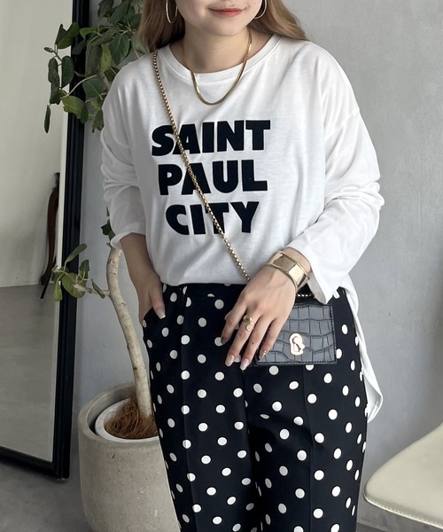 prose verse（プロズヴェール）の「フロッキーロゴロンT（Tシャツ/カットソー・レディース・オフホワイト/チャコール・MEDIUM）」の13枚目の写真