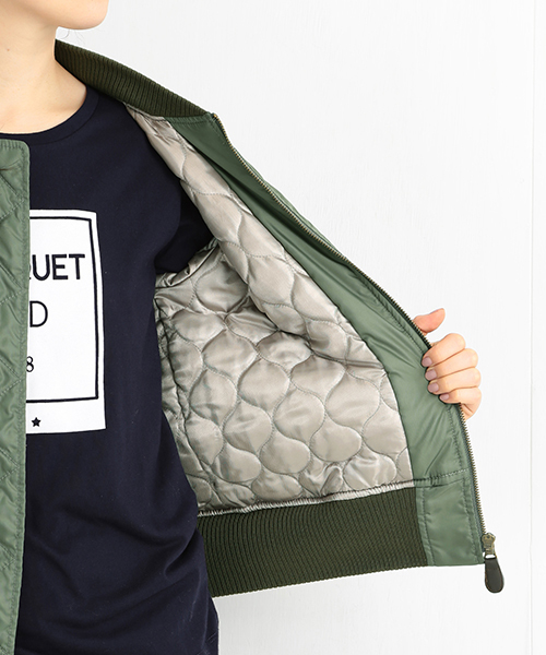B:MING by BEAMS(ビーミングバイビームス)の「ビーミング by ビームス / MA-1ブルゾン 15AW(ミリタリージャケット・レディース・カーキ/ネイビー・SMALL/MEDIUM)」の3枚目の写真