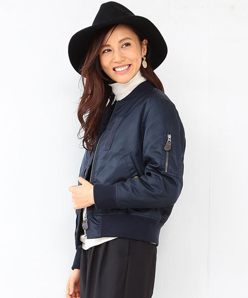 B:MING by BEAMS(ビーミングバイビームス)の「ビーミング by ビームス / MA-1ブルゾン 15AW(ミリタリージャケット・レディース・カーキ/ネイビー・SMALL/MEDIUM)」の5枚目の写真