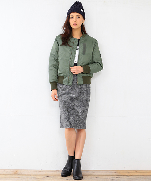 B:MING by BEAMS(ビーミングバイビームス)の「ビーミング by ビームス / MA-1ブルゾン 15AW(ミリタリージャケット・レディース・カーキ/ネイビー・SMALL/MEDIUM)」の7枚目の写真