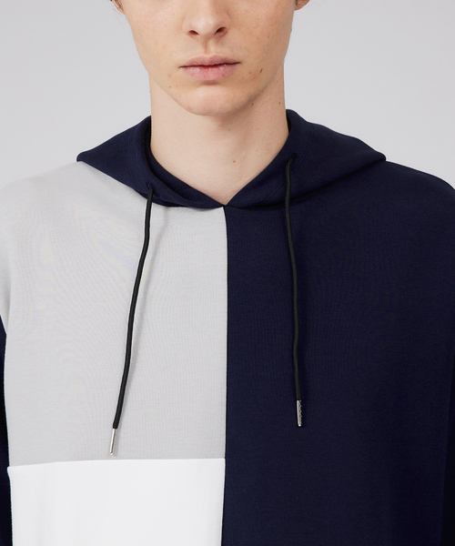 ABAHOUSE GRAY（アバハウスグレイ）の「【シルキーダンボール】パネル切替 パーカー（Tシャツ/カットソー・メンズ・ホワイト/ネイビー/グレイッシュベージュ・46/48）」の11枚目の写真