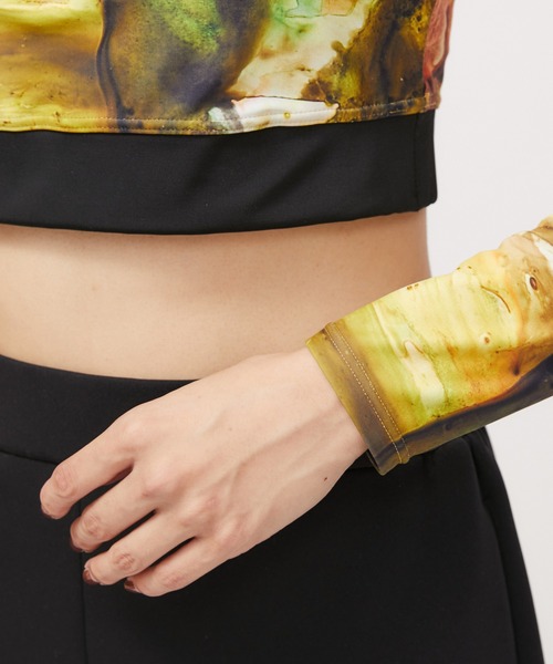 NERGY（ナージー）の「【Rico Ikeda×NERGY】水陸両用 & UV ロングスリーブブラトップス（ブラジャー・レディース・イエロー/ブラック・M/S）」の9枚目の写真