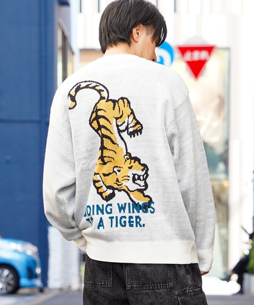 グラフィック ジャガードクルーネックニット / Graphic Jacquard