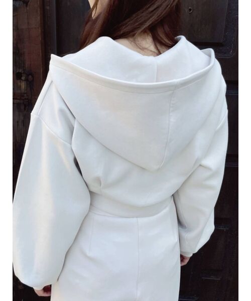 EATME（イートミー）の「ロゴ刺しゅう入りショートパーカー（パーカー・レディース・アイボリー/ブルー/ブラック・FREE）」の10枚目の写真