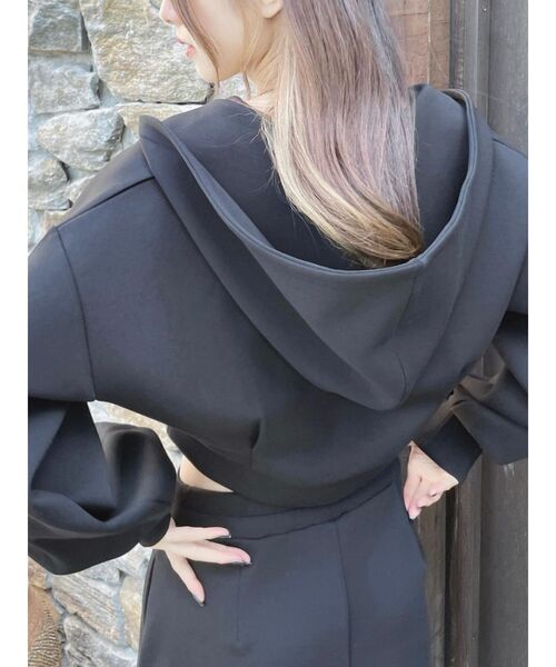 EATME（イートミー）の「ロゴ刺しゅう入りショートパーカー（パーカー・レディース・アイボリー/ブルー/ブラック・FREE）」の18枚目の写真