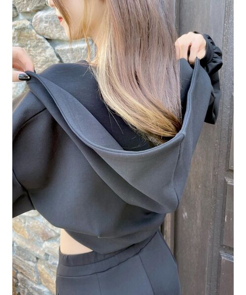 EATME（イートミー）の「ロゴ刺しゅう入りショートパーカー（パーカー・レディース・アイボリー/ブルー/ブラック・FREE）」の19枚目の写真