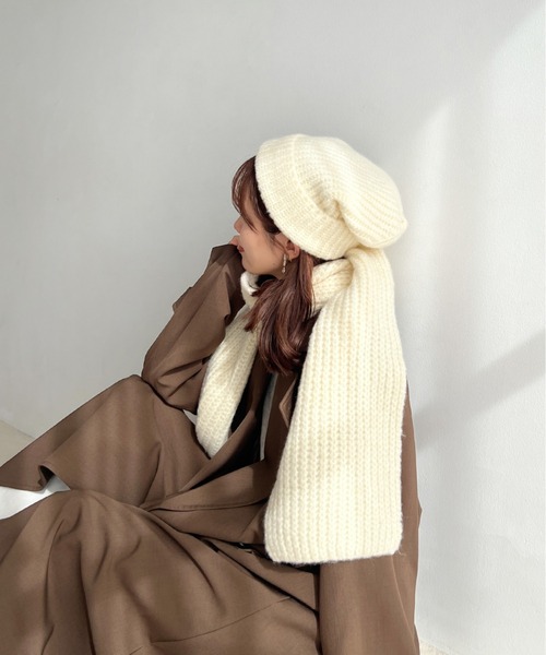 美品22AW OUAT ニット マフラー ストール スカーフ1224N▲ 柔らか暖か。上品なロゴ刺繍入りラインニットマフラー（ストール