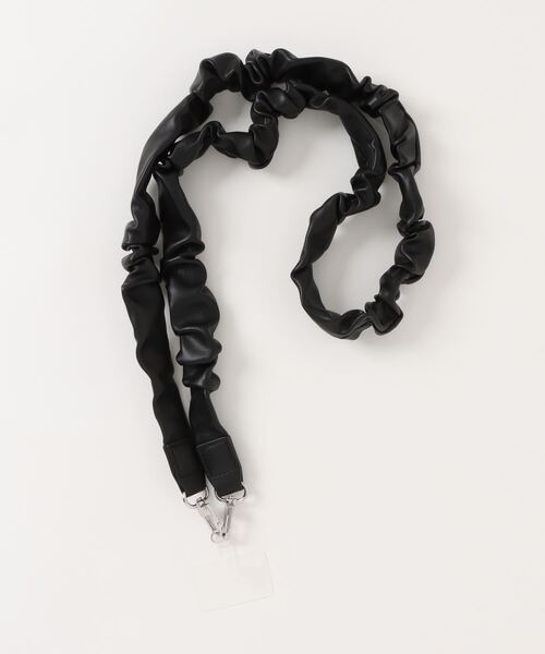 ALTROSE(アルトローズ)の「【全機種対応】スマホケースに挟むだけ! レザー風 ギャザー くしゅくしゅショルダー モバイル ストラップホルダー スマホショルダー ストラップ 落下防止(スマホグッズ・レディース・シルバー/アイボリー/ブラック/ゴールド・FREE)」の5枚目の写真