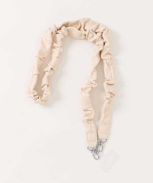 ALTROSE(アルトローズ)の「【全機種対応】スマホケースに挟むだけ! レザー風 ギャザー くしゅくしゅショルダー モバイル ストラップホルダー スマホショルダー ストラップ 落下防止(スマホグッズ・レディース・シルバー/アイボリー/ブラック/ゴールド・FREE)」の9枚目の写真