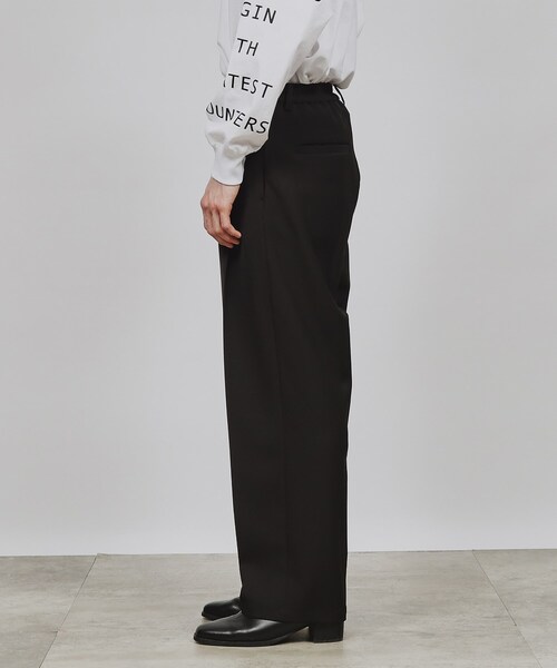 tk.TAKEO KIKUCHI(ティーケータケオキクチ)の「◆ルーズテーパードスラックス(スラックス・メンズ・オフホワイト/ブラック/ダークグリーン/チャコールグレー・02/03/01)」の7枚目の写真