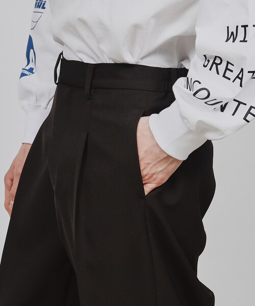 tk.TAKEO KIKUCHI(ティーケータケオキクチ)の「◆ルーズテーパードスラックス(スラックス・メンズ・オフホワイト/ブラック/ダークグリーン/チャコールグレー・02/03/01)」の11枚目の写真