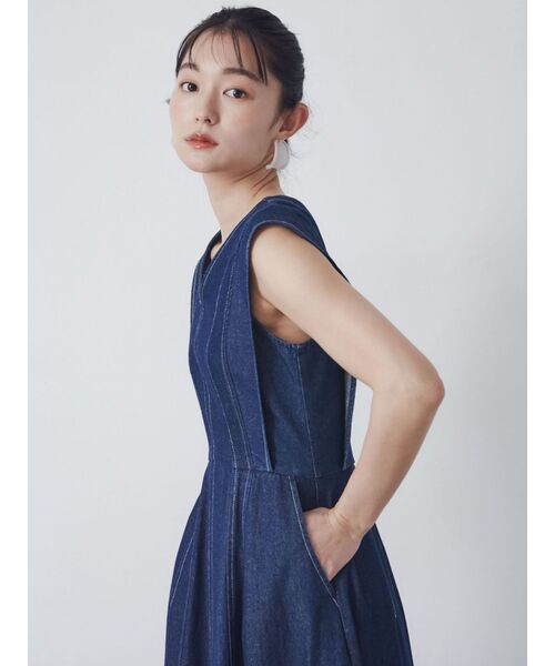 LAGUNAMOON（ラグナムーン）の「フレアデニムワンピース（ワンピース・レディース・ブラック/インディゴブルー・MEDIUM/SMALL）」の20枚目の写真