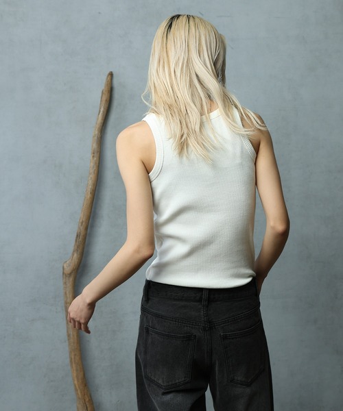 paradigm（パラダイム）の「コットン100%アメスリリブタンク（タンクトップ・レディース・ホワイト/ライトグレー/ブラック系その他・MEDIUM/SMALL）」の7枚目の写真