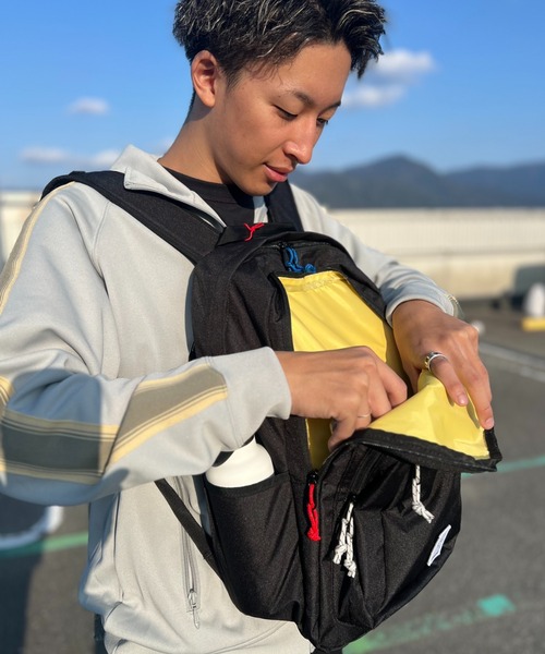 CHROME（クローム）の「CHROME/クローム バックパック FLEEKY 2.0 フリーキー 軽量 通勤通学 30L JP220LTBU（バックパック/リュック・メンズ・ブラック系その他4/ブラック系その他/ブラック系その他2/ブラック系その他3・FREE）」の17枚目の写真