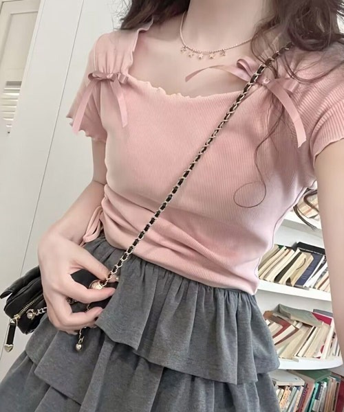 Mayree(メイリー)の「【Mayree】シャーリングリボンメロウフリルトップス(Tシャツ/カットソー・レディース・ピンク・LARGE/MEDIUM/SMALL)」の5枚目の写真