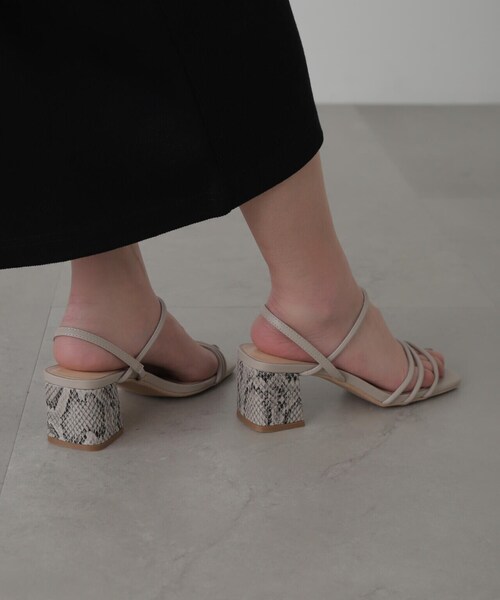 FREE'S MART（フリーズマート）の「◆ストラップサンダル（サンダル・レディース・ブラック/グレー/イエロー・MEDIUM/SMALL）」の22枚目の写真