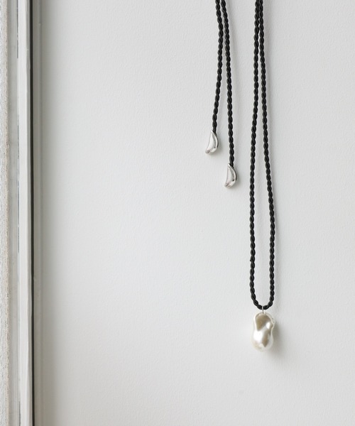 select MOCA（セレクトモカ）の「バロックパールコードチョーカー（ネックレス・レディース・ブラック・FREE）」の3枚目の写真