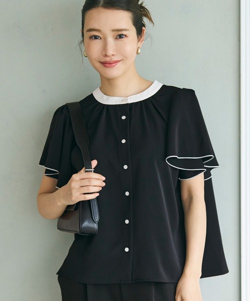 coca(coca)(コカ)の「配色ラッフルスリーブブラウス/UVカット/防シワ/イージーケア(シャツ/ブラウス・レディース・ブラック/ホワイト・M/L)」の2枚目の写真