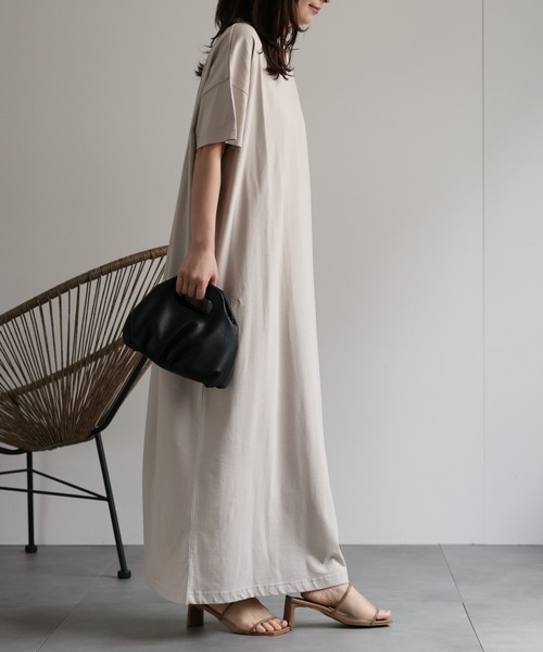 ap retro（アプレトロ）の「【USAコットン】リラクシーロングTeeワンピース / ピグメント加工ワンピース《動画あり》（ワンピース・レディース・ホワイト/グレー/ブラック/グレイッシュベージュ/ブラック系その他・FREE）」の5枚目の写真