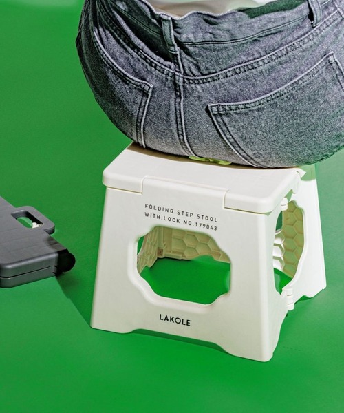 LAKOLE（ラコレ）の「ミニミニライトスツール / 111348（アウトドアグッズ・レディース・ブラック/アイボリー・FREE）」の21枚目の写真