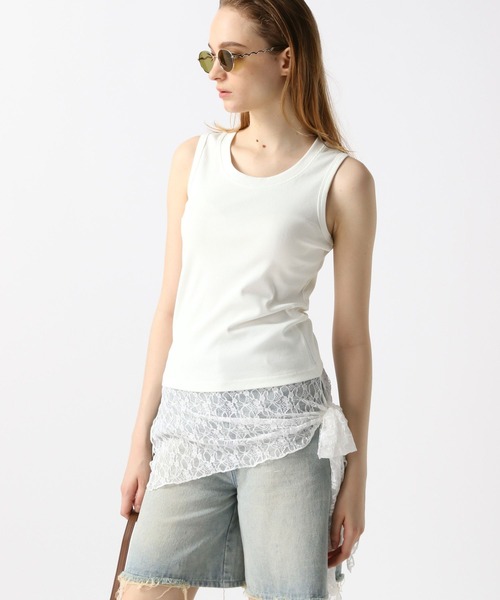 FOREVER 21（フォーエバー トゥエンティーワン）の「レースドッキングタンク（タンクトップ・レディース・ブラック/オフホワイト・SMALL/MEDIUM）」の2枚目の写真